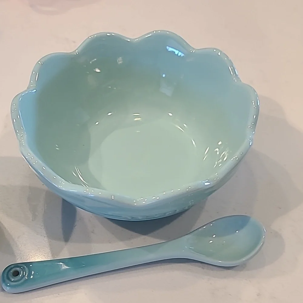 Le Creuset Cool Mint Retired Ramekin, Bowl, Mug & Spoon Set